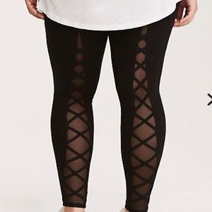 Torrid sz 00 Lattice Back Mesh Leggings